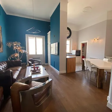 T3 Vue Apartment